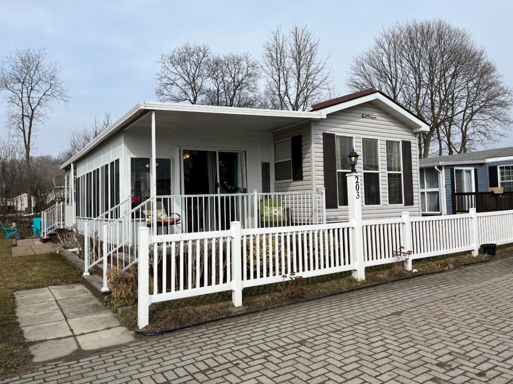 203 Forest Grove Sherkston Private Rentals